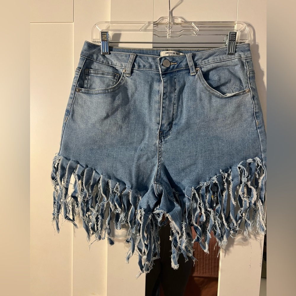 JEAN FRINGE SHORTS LIGHT BLUE (STRETCH)